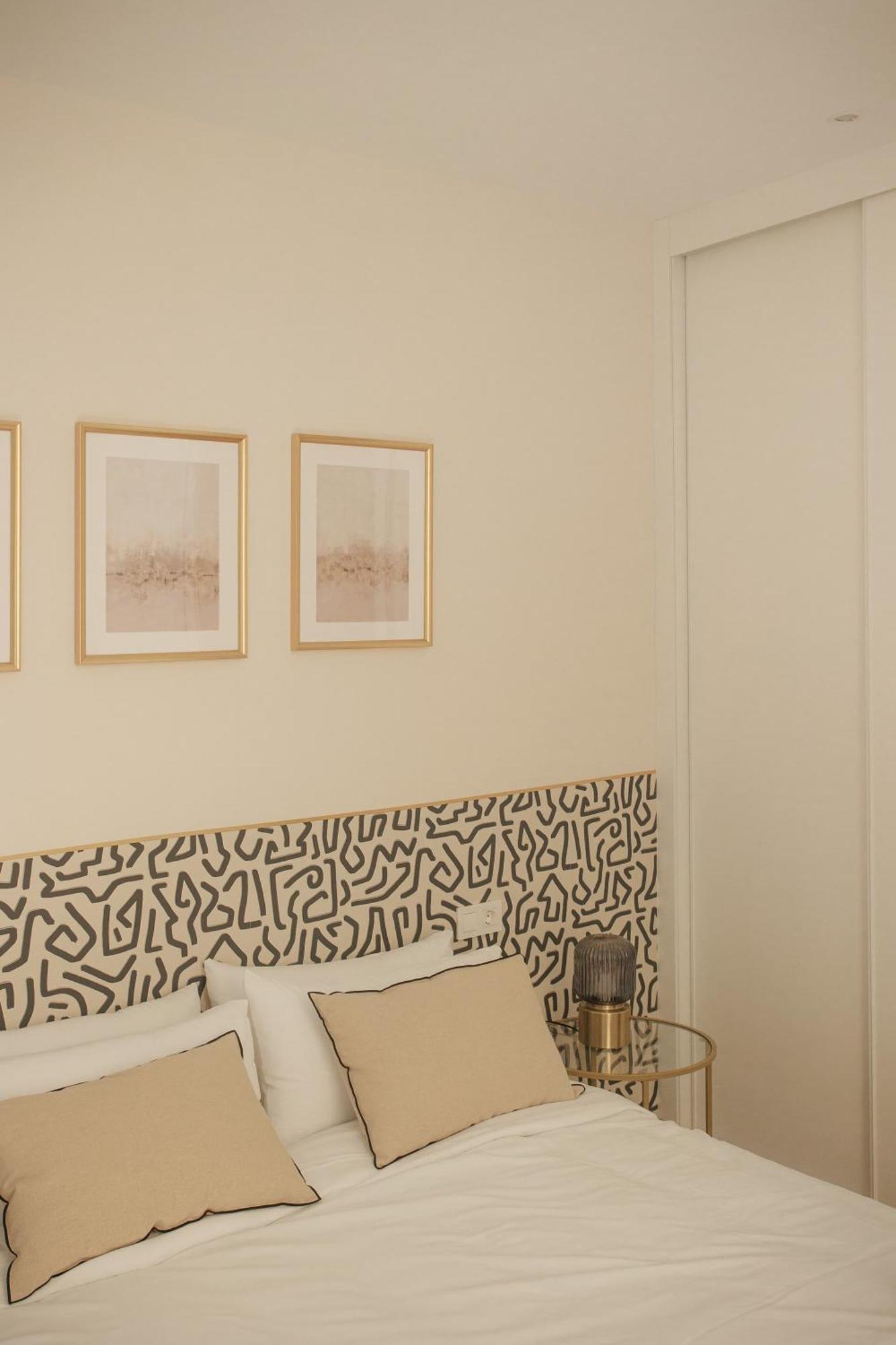 Apartamentos Cervantes Бадахос Екстер'єр фото