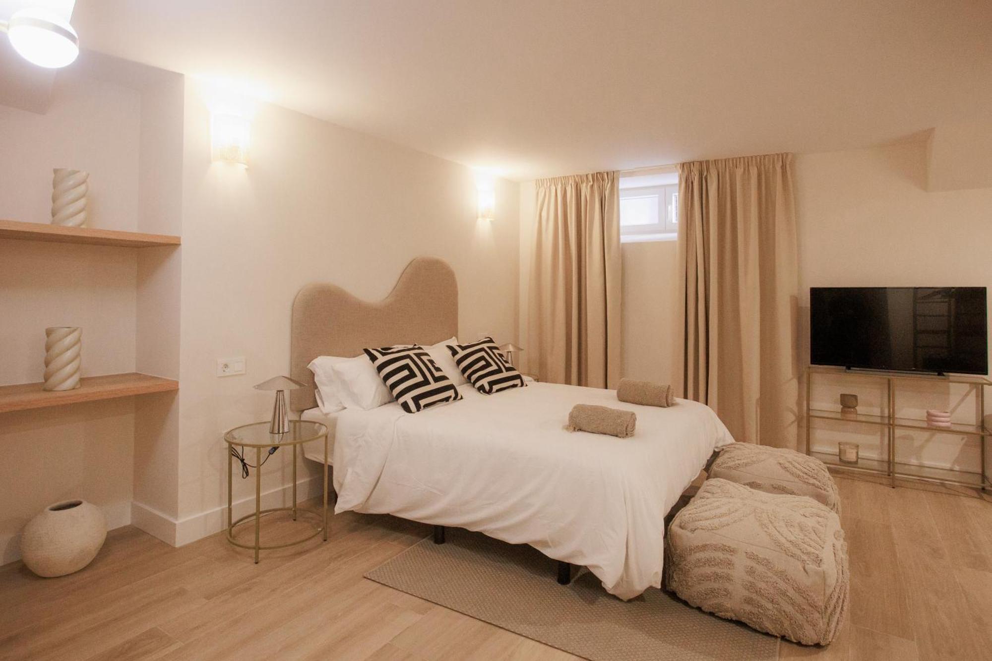 Apartamentos Cervantes Бадахос Екстер'єр фото